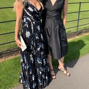 Pleated elegance in black